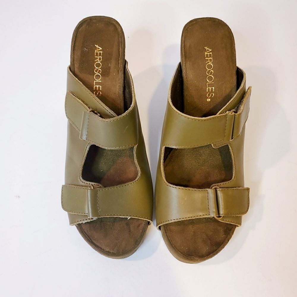 AEROSOLES BERRY PLUSH Leather Wedge Sandal